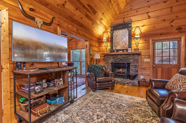 659 Kells Ridge Drive, Ellijay, GA 30540