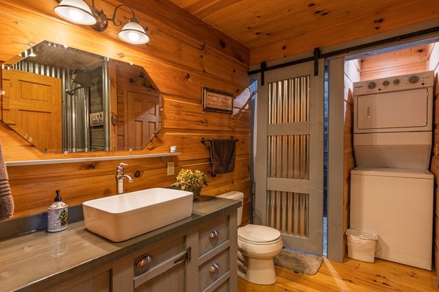 659 Kells Ridge Drive, Ellijay, GA 30540