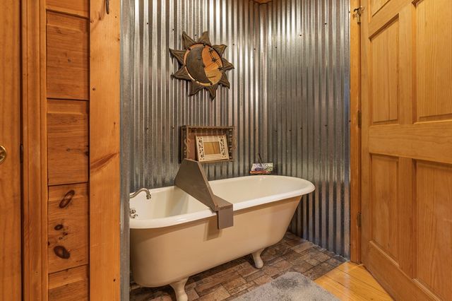 659 Kells Ridge Drive, Ellijay, GA 30540