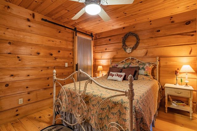 659 Kells Ridge Drive, Ellijay, GA 30540