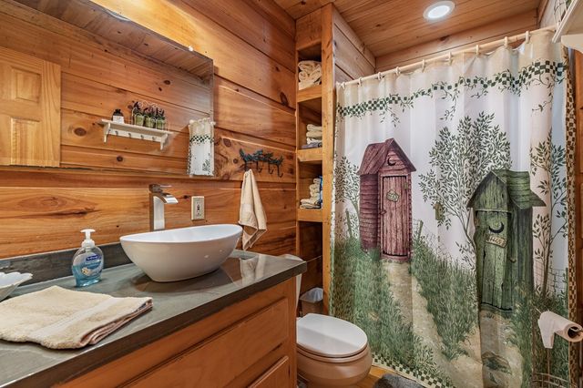 659 Kells Ridge Drive, Ellijay, GA 30540