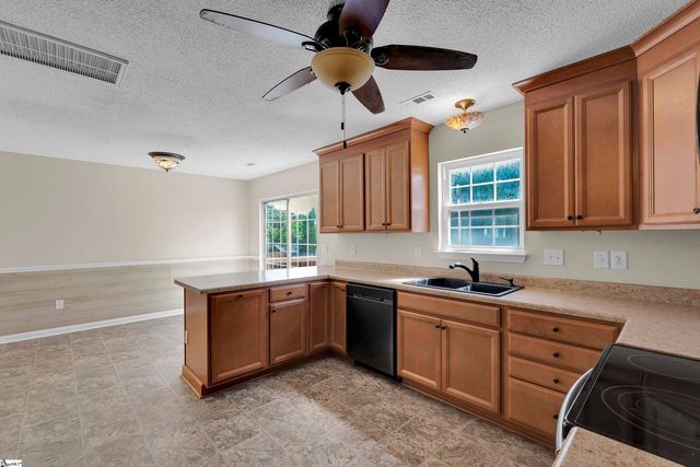 342 Riverside Chase Circle, Greer, SC 29650
