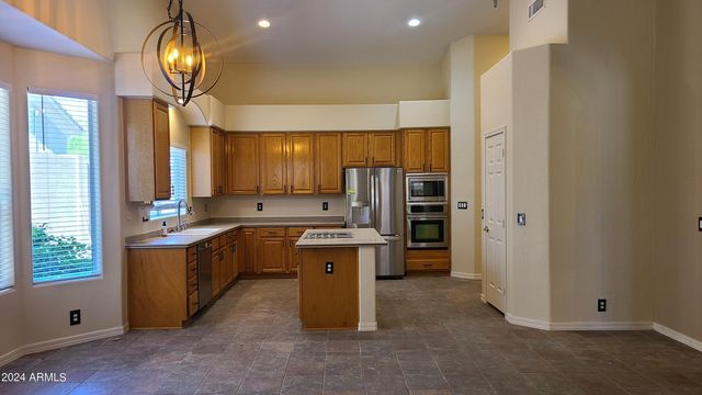 14206 S 12th Place, Phoenix, AZ 85048