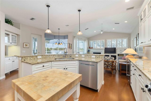 5149 FAR OAK CIRCLE, Sarasota, FL 34238