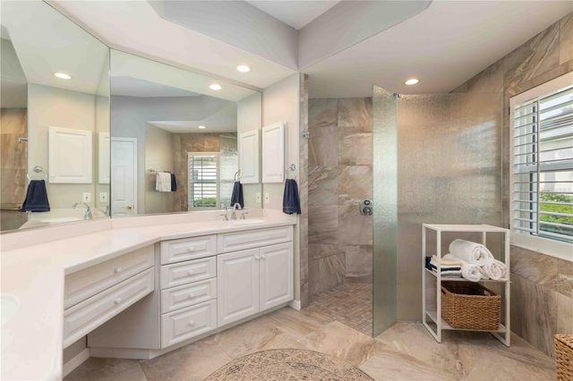 5149 FAR OAK CIRCLE, Sarasota, FL 34238