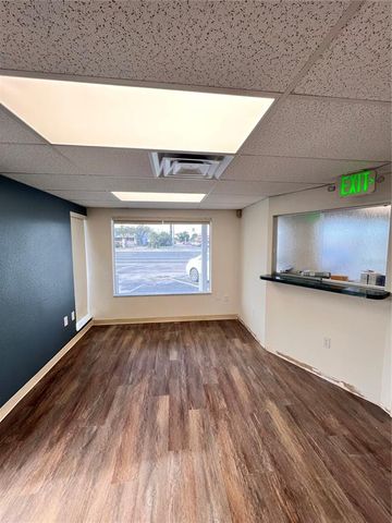 2520 US HIGHWAY 19, Holiday, FL 34691