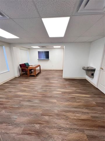 2520 US HIGHWAY 19, Holiday, FL 34691