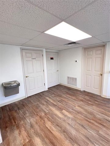 2520 US HIGHWAY 19, Holiday, FL 34691