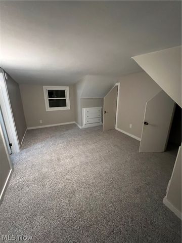 1040 Windermere Drive, Willoughby, OH 44094