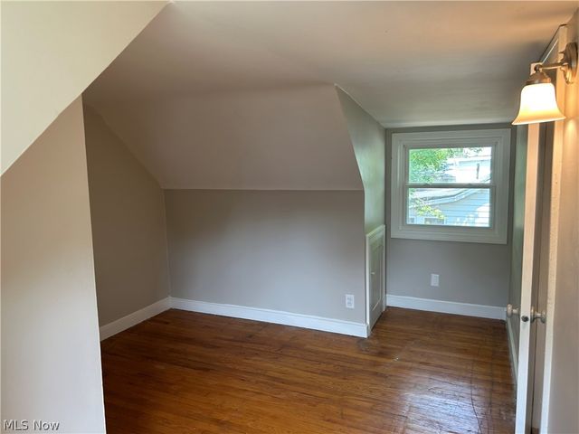 1040 Windermere Drive, Willoughby, OH 44094