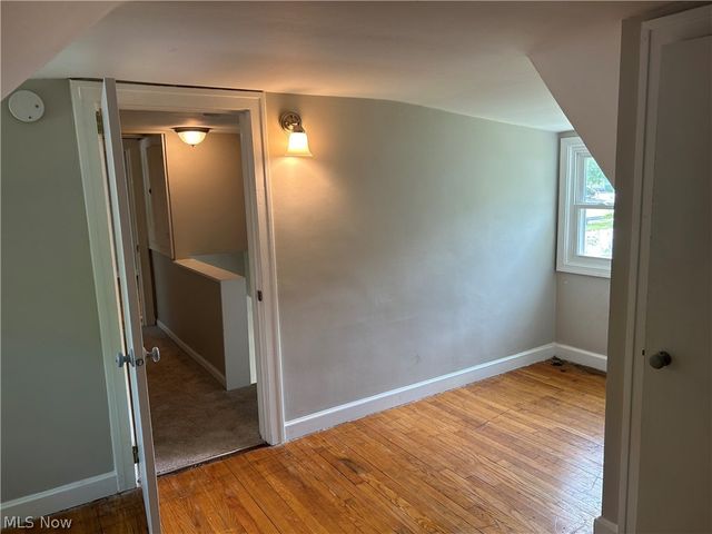 1040 Windermere Drive, Willoughby, OH 44094