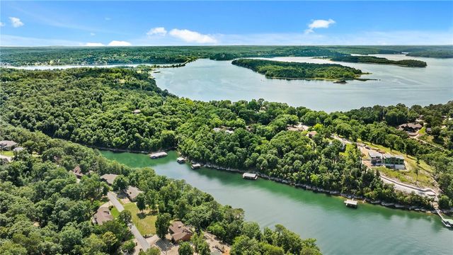 24 Acapulco Drive, Rogers, AR 72756