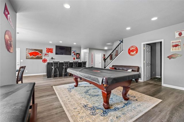 24 Acapulco Drive, Rogers, AR 72756