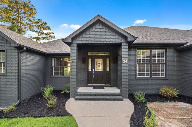 24 Acapulco Drive, Rogers, AR 72756