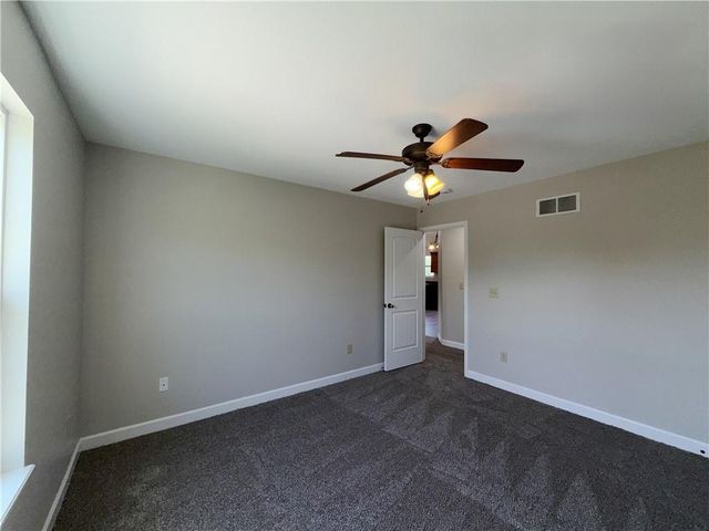 5101 NW 93rd Street, Kansas City, MO 64154