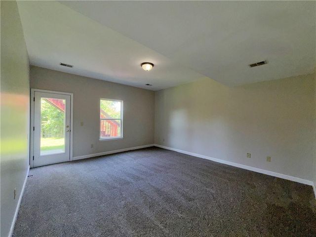 5101 NW 93rd Street, Kansas City, MO 64154
