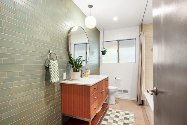 436 Scripps Dr, Davis, CA 95616