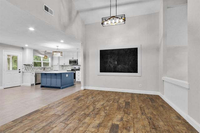 115 Red Oak Lane, Conroe, TX 77304