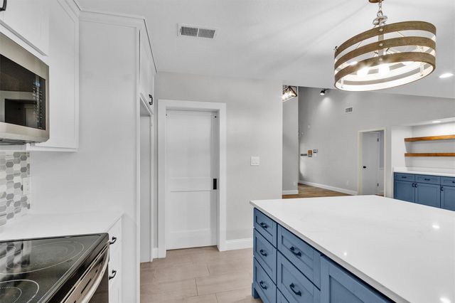 115 Red Oak Lane, Conroe, TX 77304
