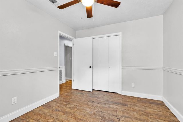 115 Red Oak Lane, Conroe, TX 77304