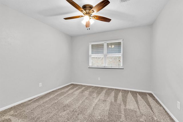 115 Red Oak Lane, Conroe, TX 77304