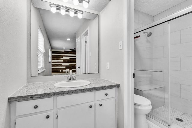 115 Red Oak Lane, Conroe, TX 77304