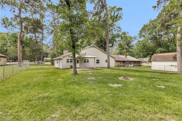 115 Red Oak Lane, Conroe, TX 77304