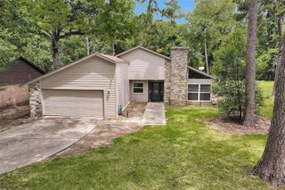 115 Red Oak Lane, Conroe, TX 77304