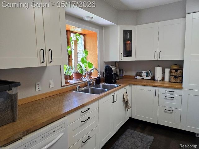 5523 Jerome Lane, Grand Blanc Charter Township, MI 48439