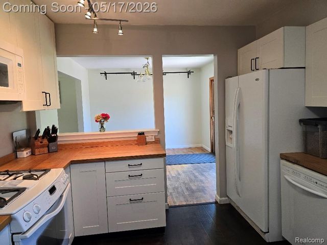 5523 Jerome Lane, Grand Blanc Charter Township, MI 48439