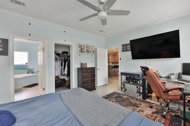 1169 8TH AVENUE NE, Largo, FL 33770