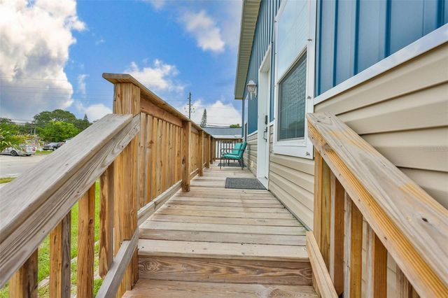1169 8TH AVENUE NE, Largo, FL 33770