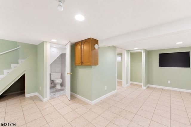 219 Hollywood Ave, Hillside Twp., NJ 07205
