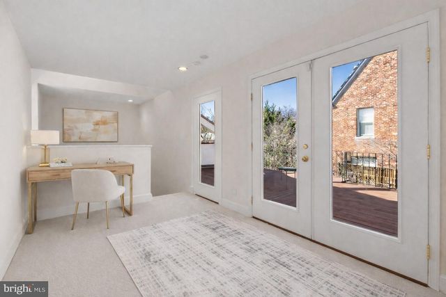 2122 OBSERVATORY PL NW, Washington, DC 20007