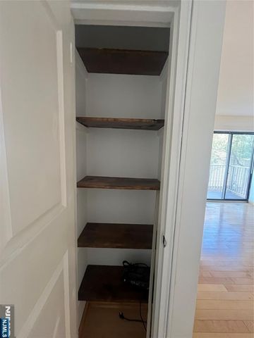 201 12th Street 6, Palisades Park, NJ 07650