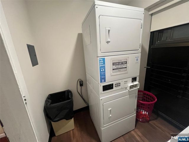 201 12th Street 6, Palisades Park, NJ 07650