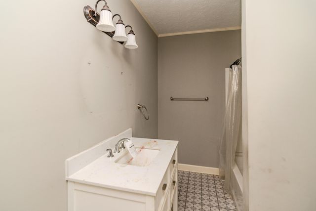 18 Maysville Avenue, Mt Sterling, KY 40353