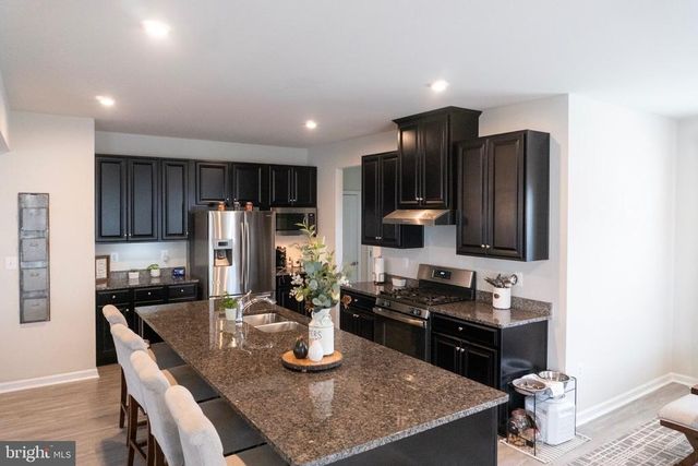 9216 SPLIT OAK, Fredericksburg, VA 22407