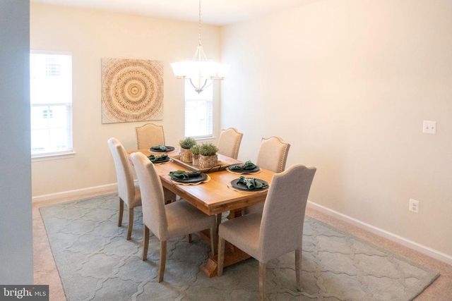 9216 SPLIT OAK, Fredericksburg, VA 22407