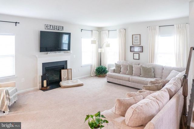 9216 SPLIT OAK, Fredericksburg, VA 22407