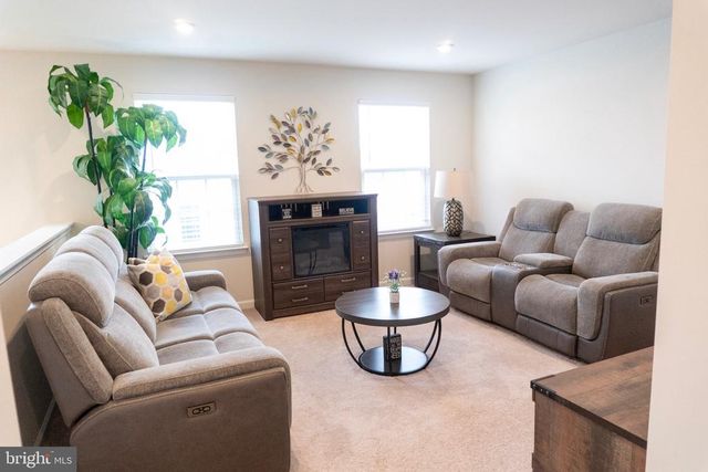 9216 SPLIT OAK, Fredericksburg, VA 22407