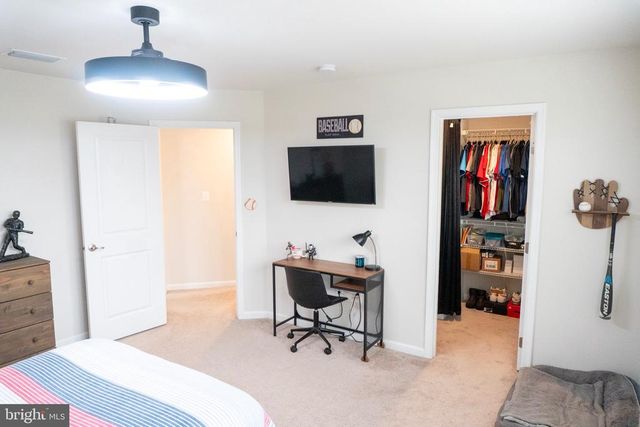 9216 SPLIT OAK, Fredericksburg, VA 22407