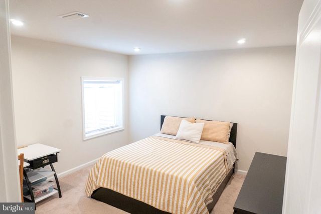 9216 SPLIT OAK, Fredericksburg, VA 22407