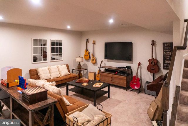 9216 SPLIT OAK, Fredericksburg, VA 22407