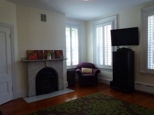 26 Adams 0, Boston, MA 02129