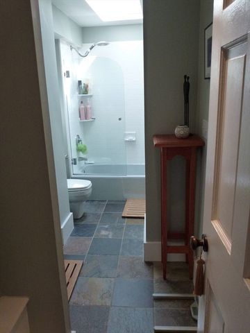 26 Adams 0, Boston, MA 02129