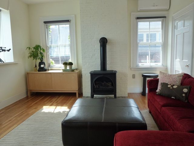 26 Adams 0, Boston, MA 02129