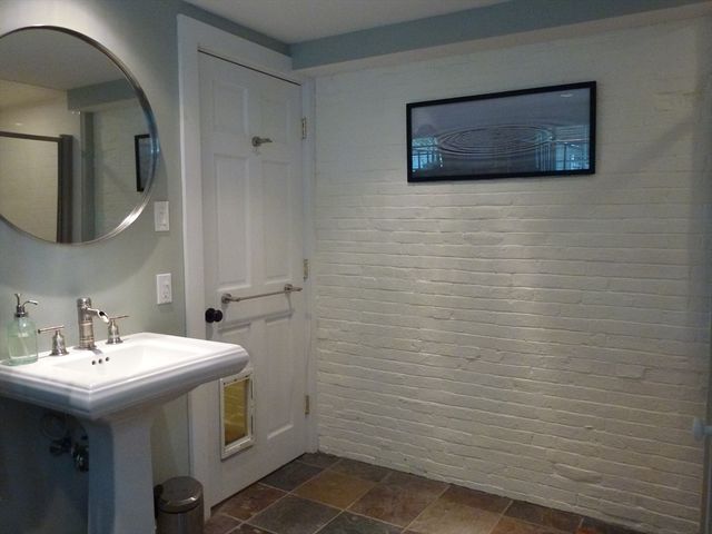 26 Adams 0, Boston, MA 02129