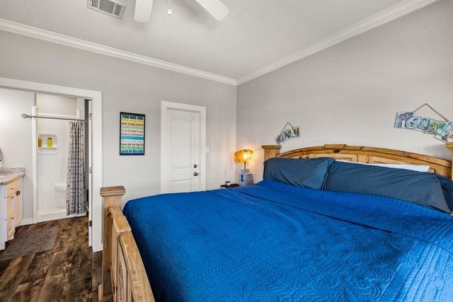 853 Wommack, Crystal Beach, TX 77650