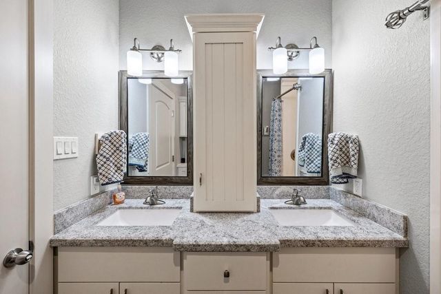 853 Wommack, Crystal Beach, TX 77650